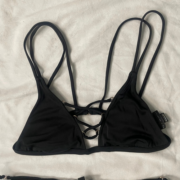 Women's L.A. Hearts Black Bikini Set Size Medium - Picture 5 of 16